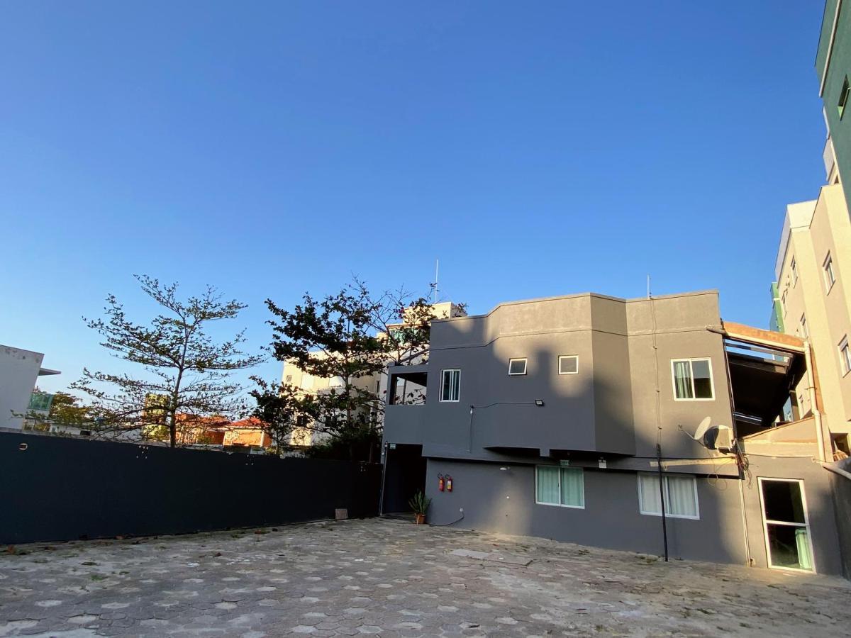 Residencial Melfi 3 Ap 6 Lägenhet Bombinhas Exteriör bild